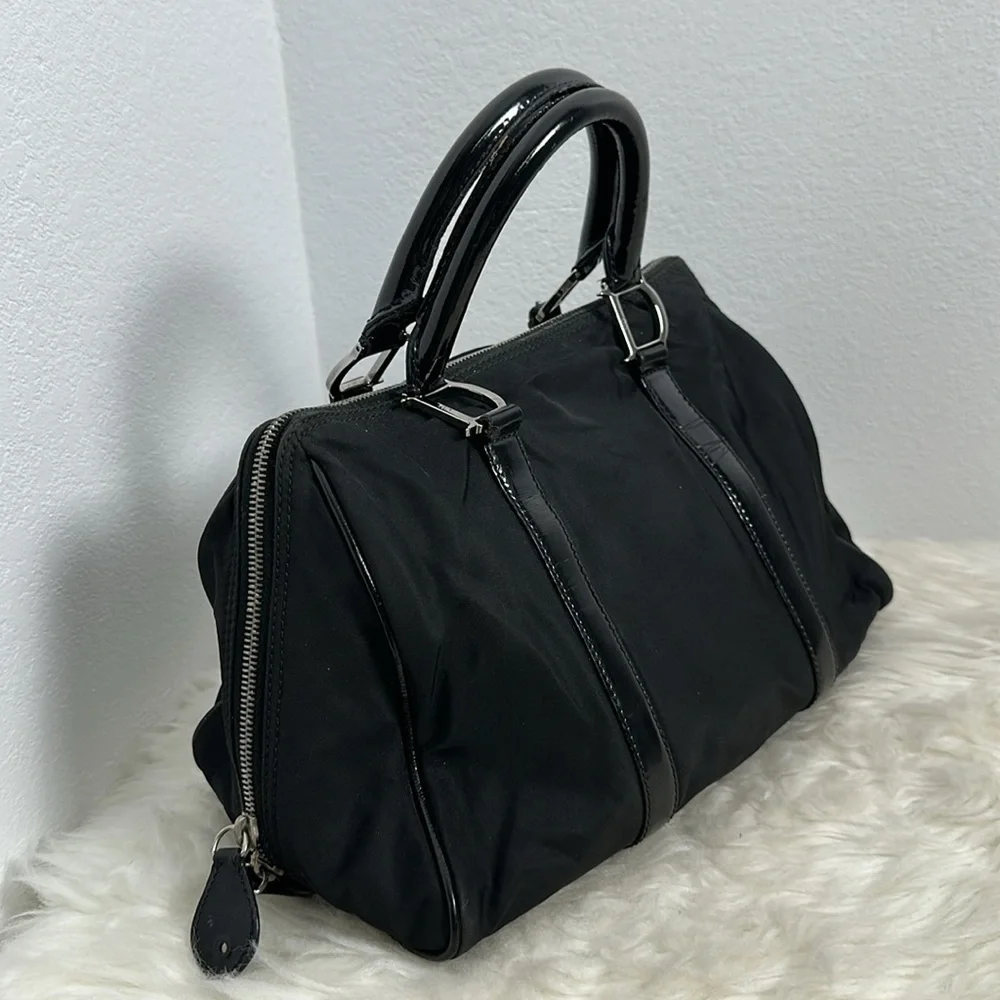 💯 Authentic Dior Handbag🍀 - Picture 7 of 17